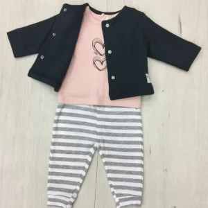 Conjunto tres piezas.