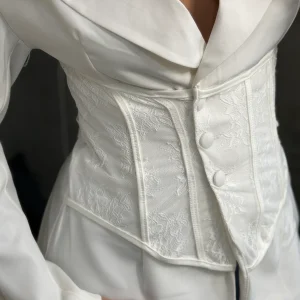 Americana Corsé Blanca