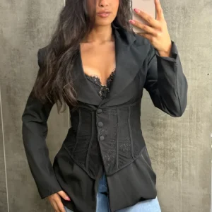 Americana Corsé Negra