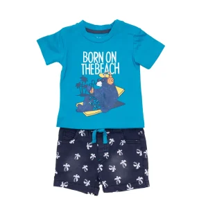 Conjunto pantalón corto.