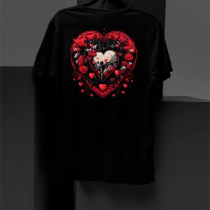 Camiseta «Corazón Floral Gótico»