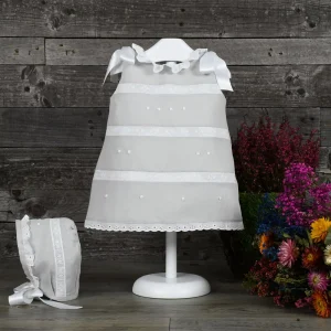 Vestido de lino con entredoses de tira bordada