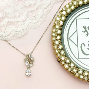 Gargantilla hojas con gota