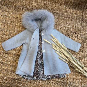 ABRIGO PUNTO LINK FORRADO CON CAPUCHA Y PELO NATURAL