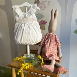 PELELE PLUMETI MULTICOLOR BICO PAZ RODRIGUEZ