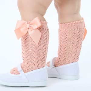 Calcetines altos perlé calados con lazo Cóndor